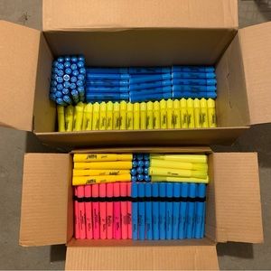 Bundle of highlighters